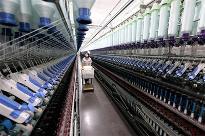 山東棗莊:智慧紡紗生產忙